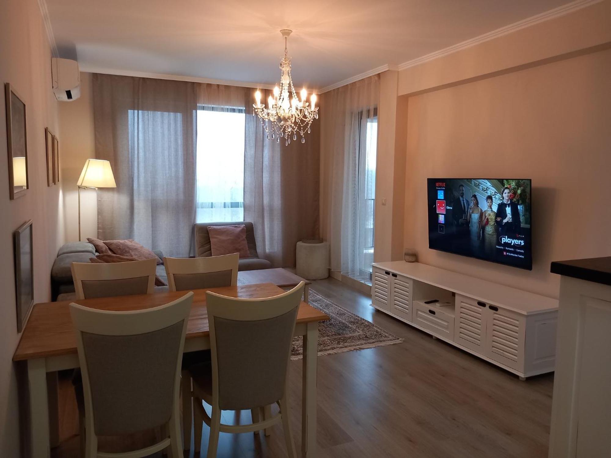 Private Apartments In White Rock Castle 巴尔奇克 外观 照片