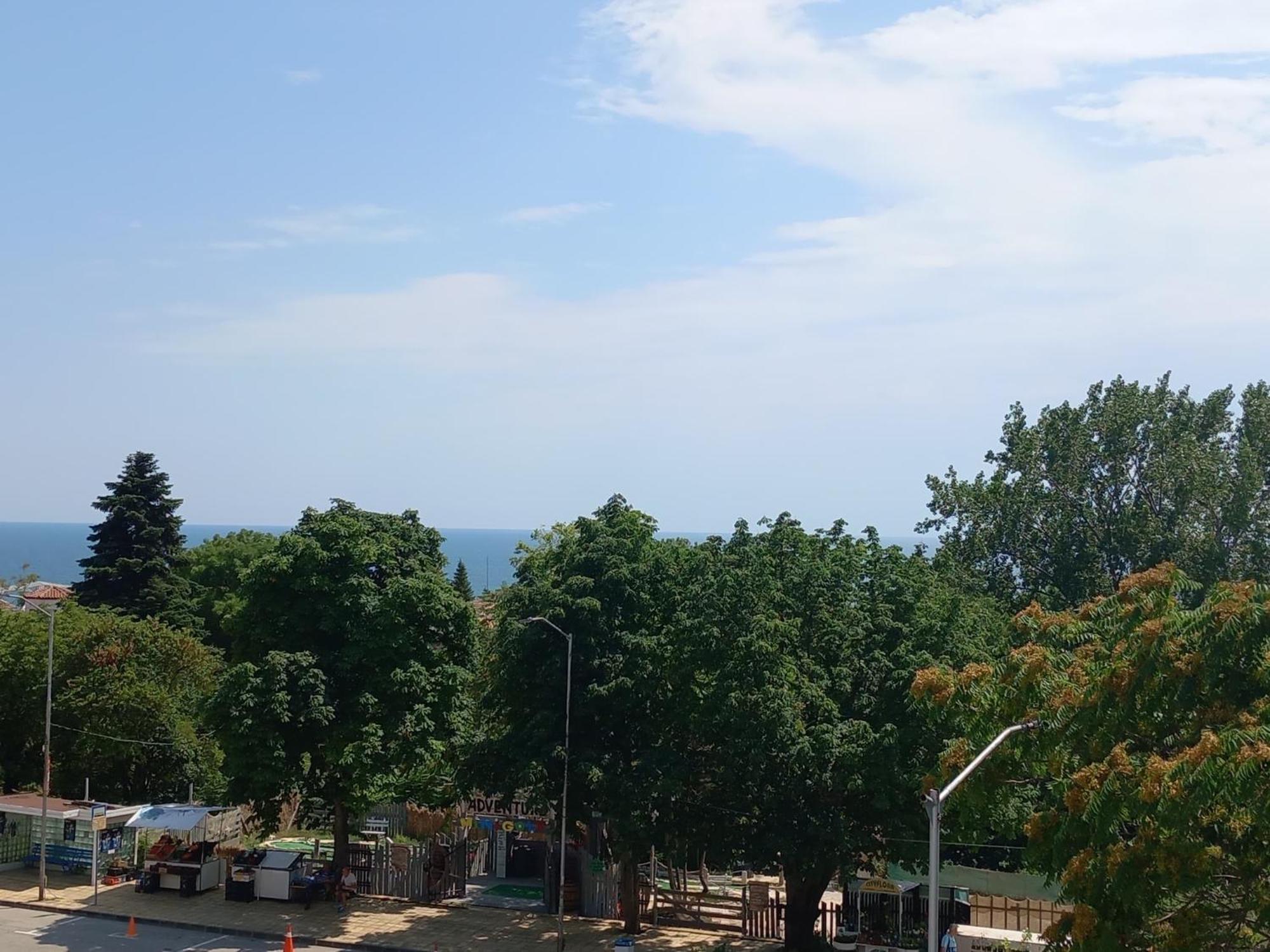 Private Apartments In White Rock Castle 巴尔奇克 外观 照片
